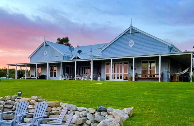 SENSATIONNEL ............ FERME AUSTRALIENNE SPECTACULAIRE DE LUXE