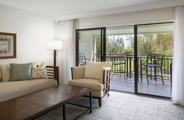 Greens & Courts Getaway | Serene Group Spot in FL