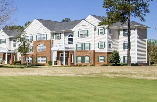 Greensprings Vacation Resort 2br suite, Sunday check-in
