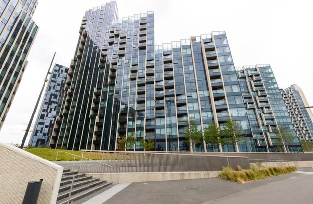 Greenwich-The O2 Cosy water view with lots of restaurant 1 minute from O2 arena
