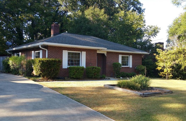 Greenwood Private Home Close to EVERYTHING in TOWN