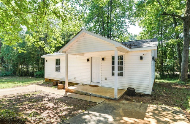 Greer Vacation Rental ~ 11 Mi to Greenville!