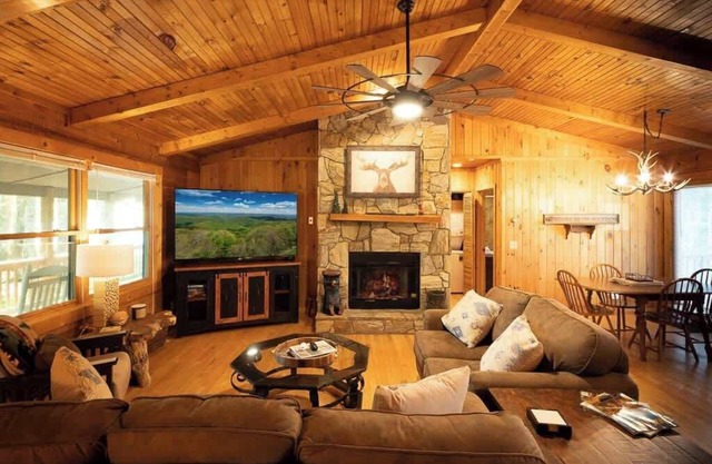 Grey Fox Cabin between Boone and Blowing Rock