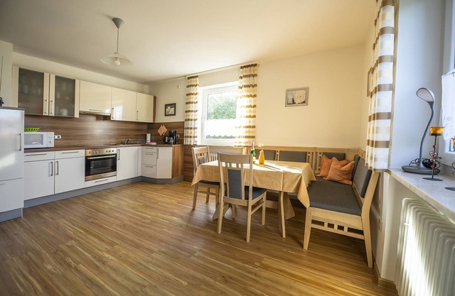 Grands appartements confortables avec balcon dans un endroit calme