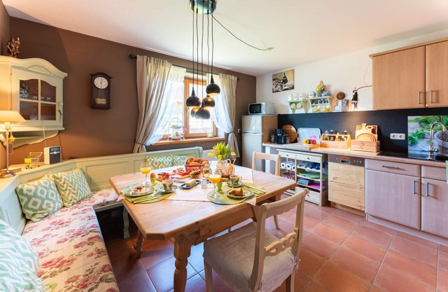 Erdgeschoß-Ferienwohnung "Lois" mit Südterrasse