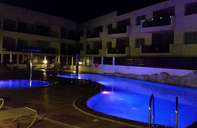 Rez de chaussée près de la piscine Appartement