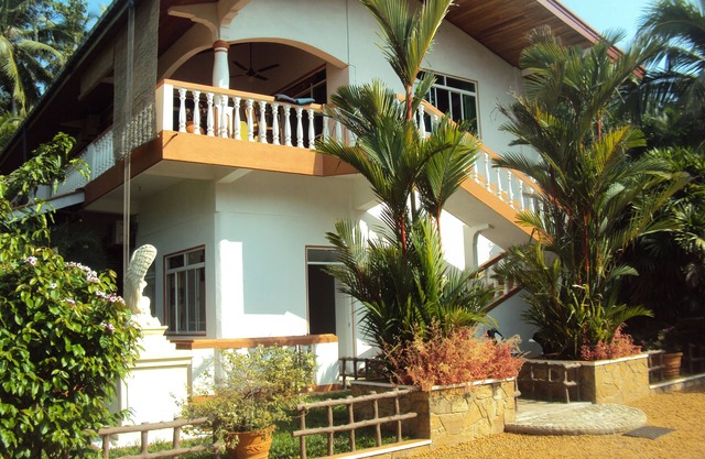 Rez de chaussée dans une villa de luxe près de la plage à la périphérie de Beruwela, Sri Lanka