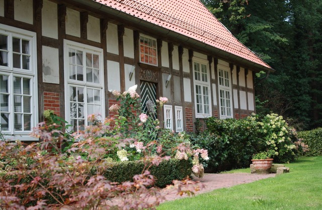 Groupes de familles dans la maison