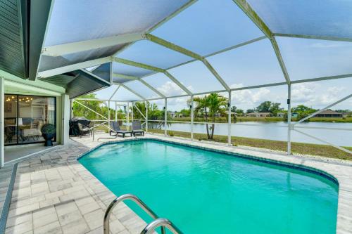 Group Getaway Luxe Lakeside Gem in Port Charlotte