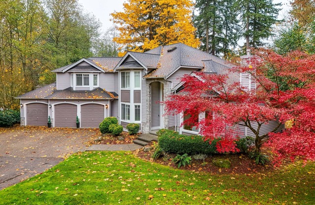 Sprawling Snohomish Home: Relaxing Group Getaway!