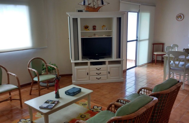 Guarujá 4 chambres, 2 suites, à 90m de la plage - 2 suites