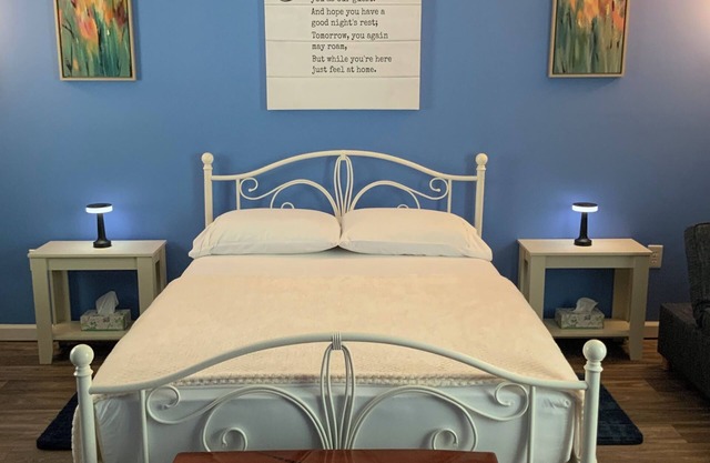 A true guest favorite! Super clean! Close to everything!