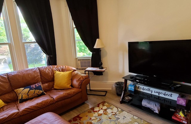 ⭐ Guest Haus⭐2BD ⭐Walk Thru History⭐@ River