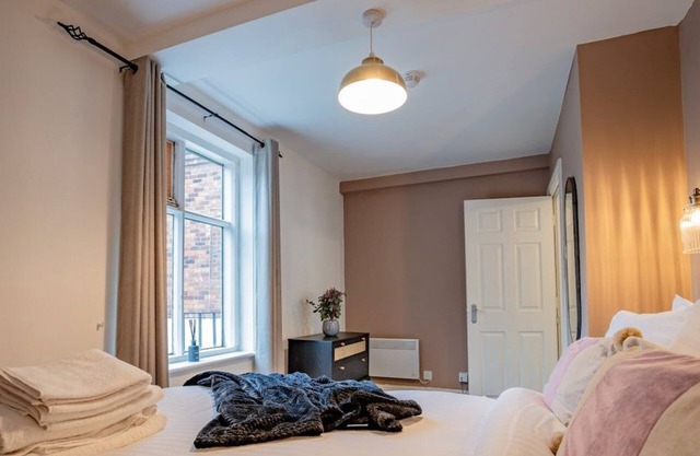 Guest Homes | Chandan Court Apartment