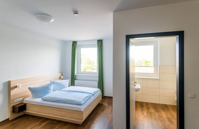 Guest house double room 204 - Lokschuppen Pasewalk- Guest houses with double room, single room and kitchen