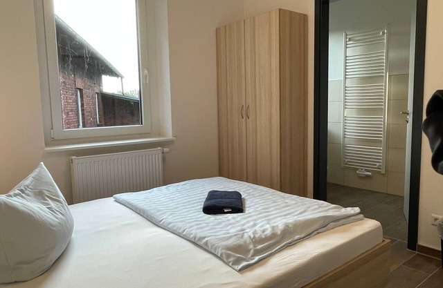 Guest house double room 206 - Lokschuppen Pasewalk- Guest houses with double room, single room and kitchen