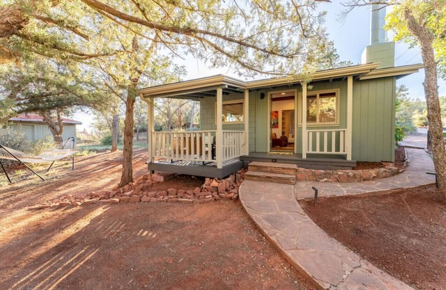 Guest House @ Juniper Ranch | Private, Views, King