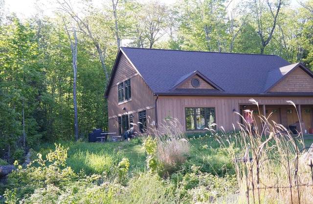 Guest House On Owners Lakefront Property