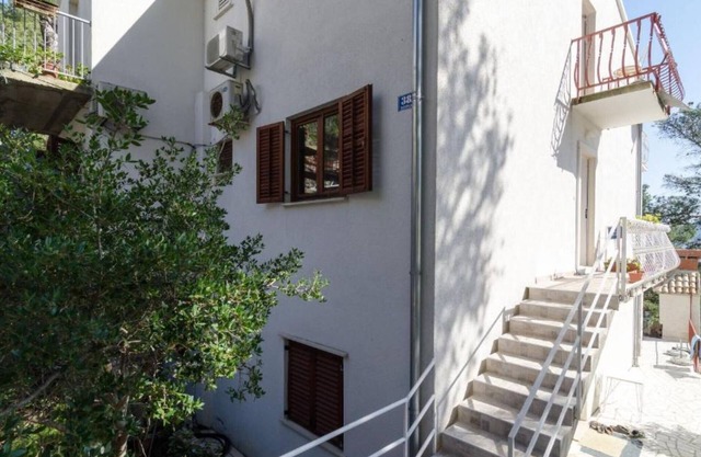 Guest House Sobra 38 - Studio with Balcony and Sea View