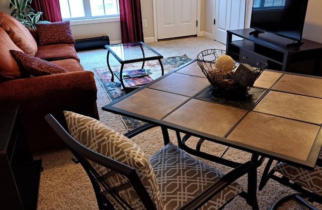 Suite d'invité confortable à Winston Salem