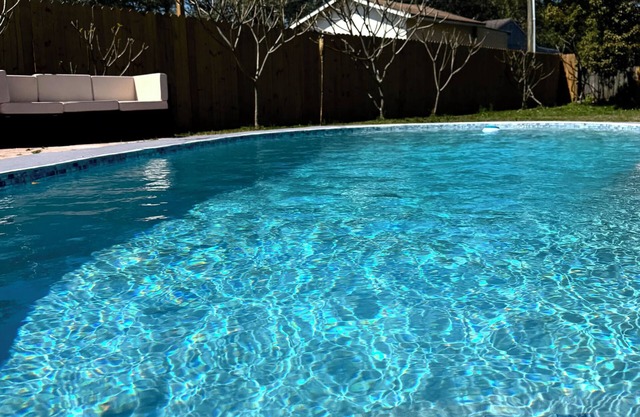 Guest suite with private pool
