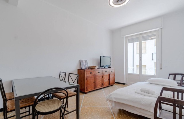 GuestHost - Brigh Apartment X5 in Ligurian Riviera