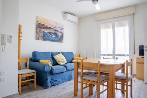 GuestHost - Comfy Apartment 500 mt from the Sea