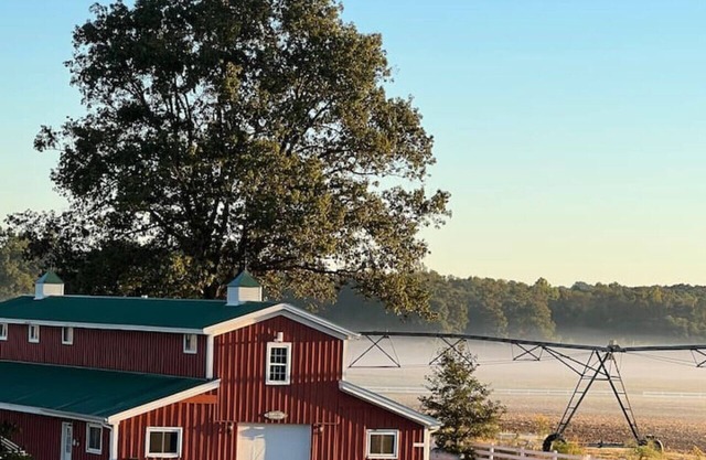 Farm Retreat Estate- 4 BR w/ luxury amenities