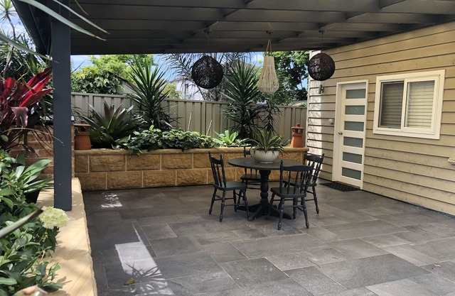 Maison d'hôtes avec piscine et barbecue - 10 km du CBD