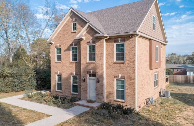 The Retreat: Clean, Modern, 2bed, 2.5bath