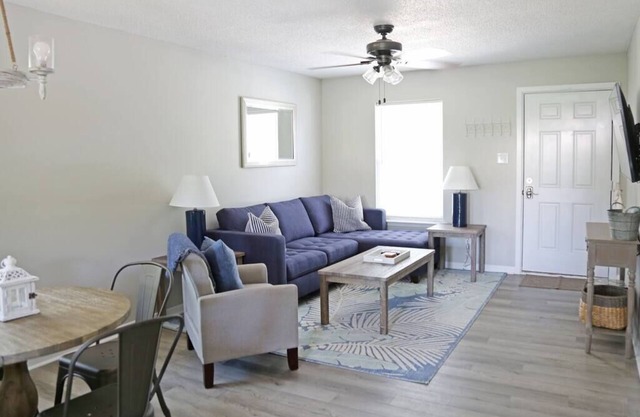 *Springtime Escape* Gulf Coast Condos on the Sand Dunes - 101