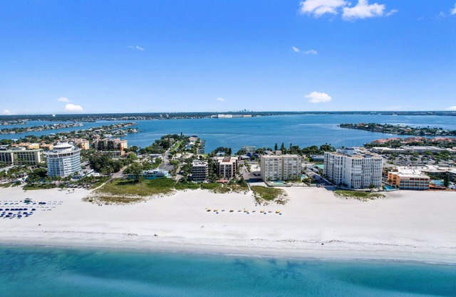 80 commentaires, ON the Beach, MAINTENANT DISPONIBLE Sept. 120 $ NT Tous les jours, une plage