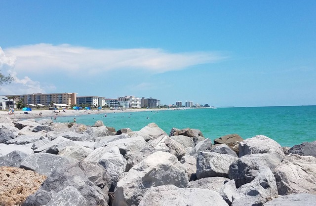 Gulf of Mexico is only 4 miles from our Old-Florida 1-bedroom Humble Home