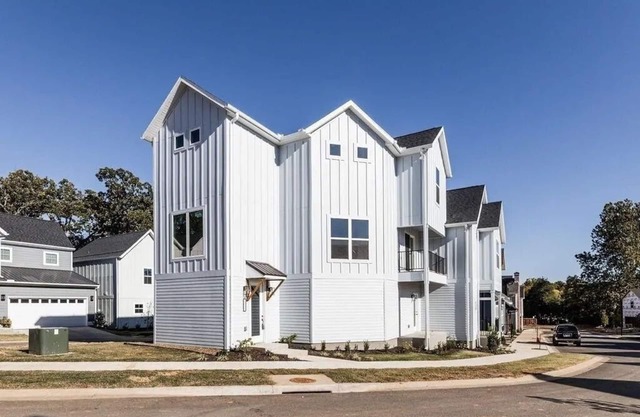Gulley Grove Game Day - 10 minute drive to U of A/Downtown 3 beds ~ 2.5 baths