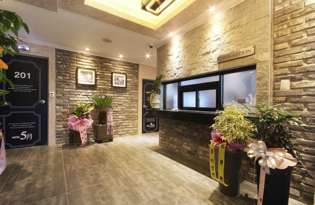 Gumi Hyeonggokdong 5wol Hotel