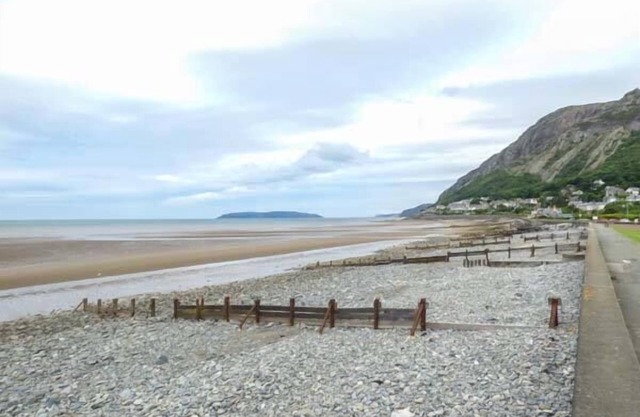 Gwylanedd Two, LLANFAIRFECHAN