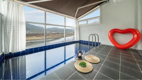 Gyeongju Modern Pool Villa