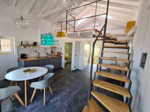Gythio townhouse