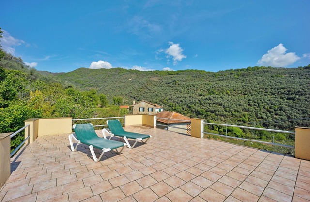Maison de vacances "Casetta Antonella" avec vue sur montagne, jardin et terrasse