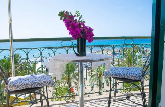 𝐇𝟏𝟏 [Sea Under House] Arma di Taggia - Plages