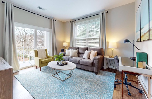 H4N Watermark - 2 Bed Apartment in Norfolk