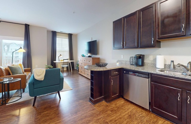H4N Watermark - Studio Apartment in Norfolk