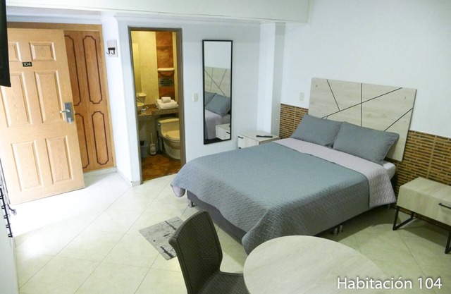 Habitación a 5 Minutos de la Estación de Héroes
