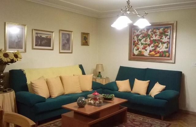 Habitacion Privada en Piso Familiar