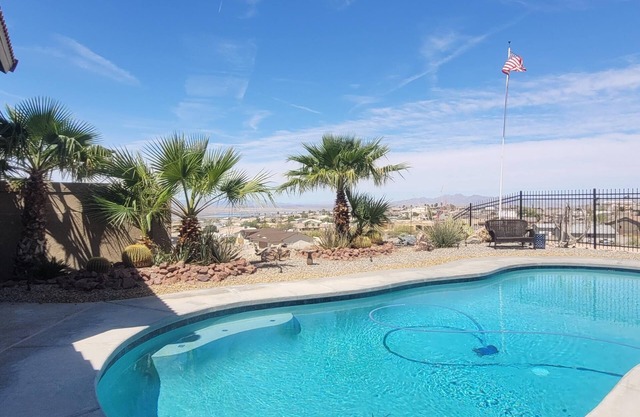 "Hacienda Hangout"~ 5⭐RETREAT ~ PETS OK 🐾 VIEWS - POOL - SPA - BORDERS BLM