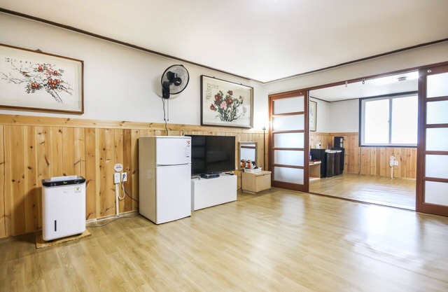Haenam Dongil Pension and Motel