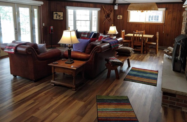 LAC HAGERMAN! Authentique UP Waterfront Cottage