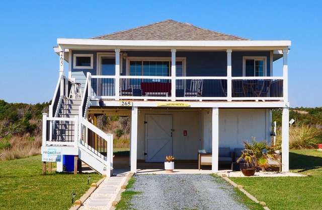 "Hakuna Matata" - Oceanfront Home, 2 Bedrooms / 2 Bathrooms