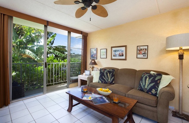 PUAKO CONDO 101 ~ 3 BR ~ Unité au rez-de-chaussée ~ Piscine