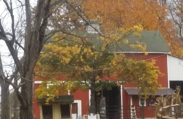 Half whit farm & BB 10 miles from the US open in Oakmont Pa